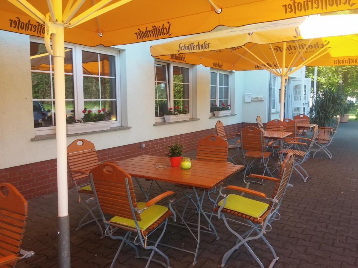Hotel Am Meilenstein Dunkelforth ภายนอก รูปภาพ