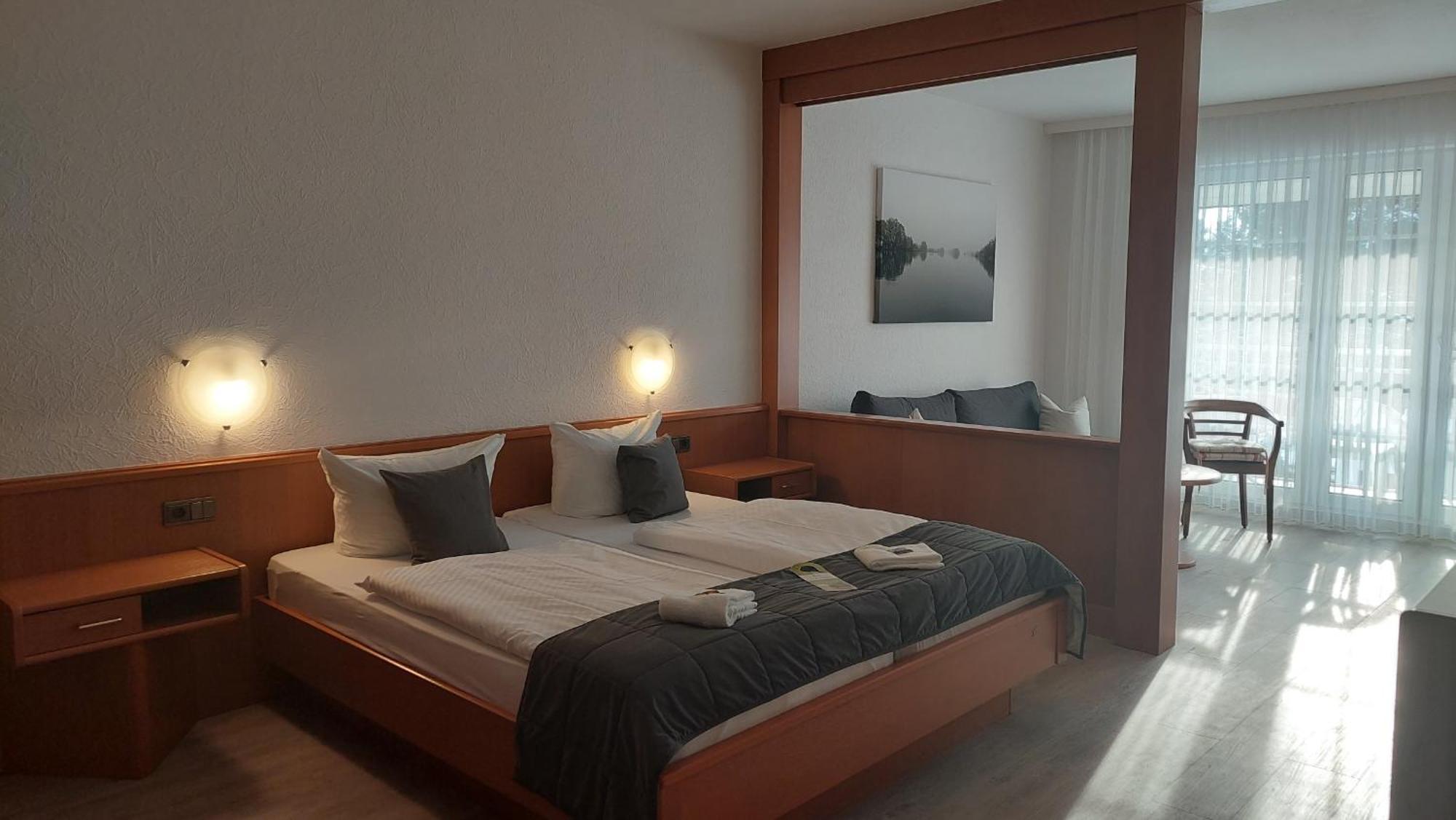 Hotel Am Meilenstein Dunkelforth ภายนอก รูปภาพ