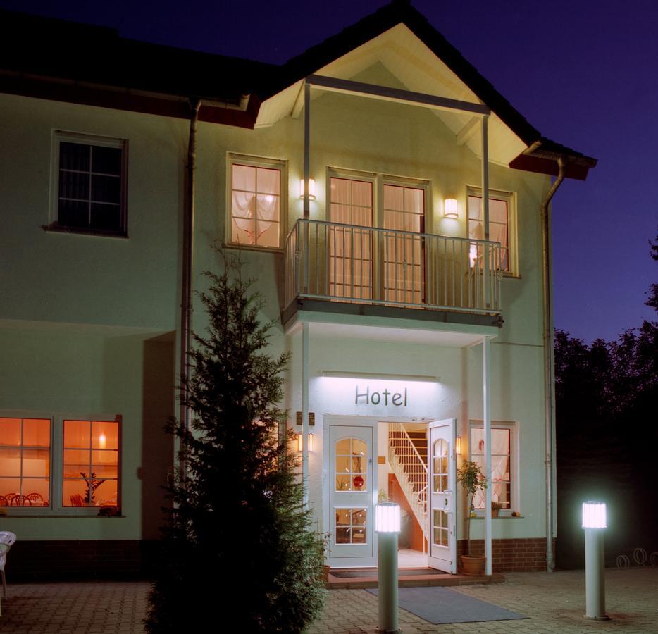 Hotel Am Meilenstein Dunkelforth ภายนอก รูปภาพ