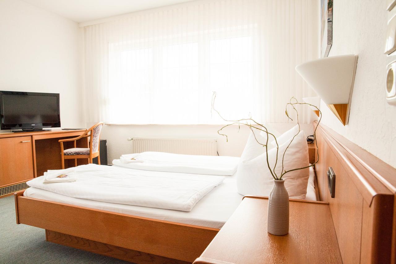 Hotel Am Meilenstein Dunkelforth ภายนอก รูปภาพ
