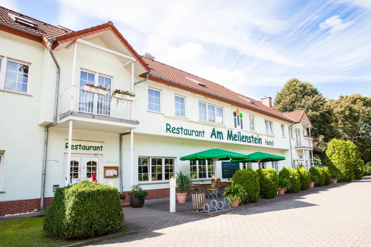 Hotel Am Meilenstein Dunkelforth ภายนอก รูปภาพ