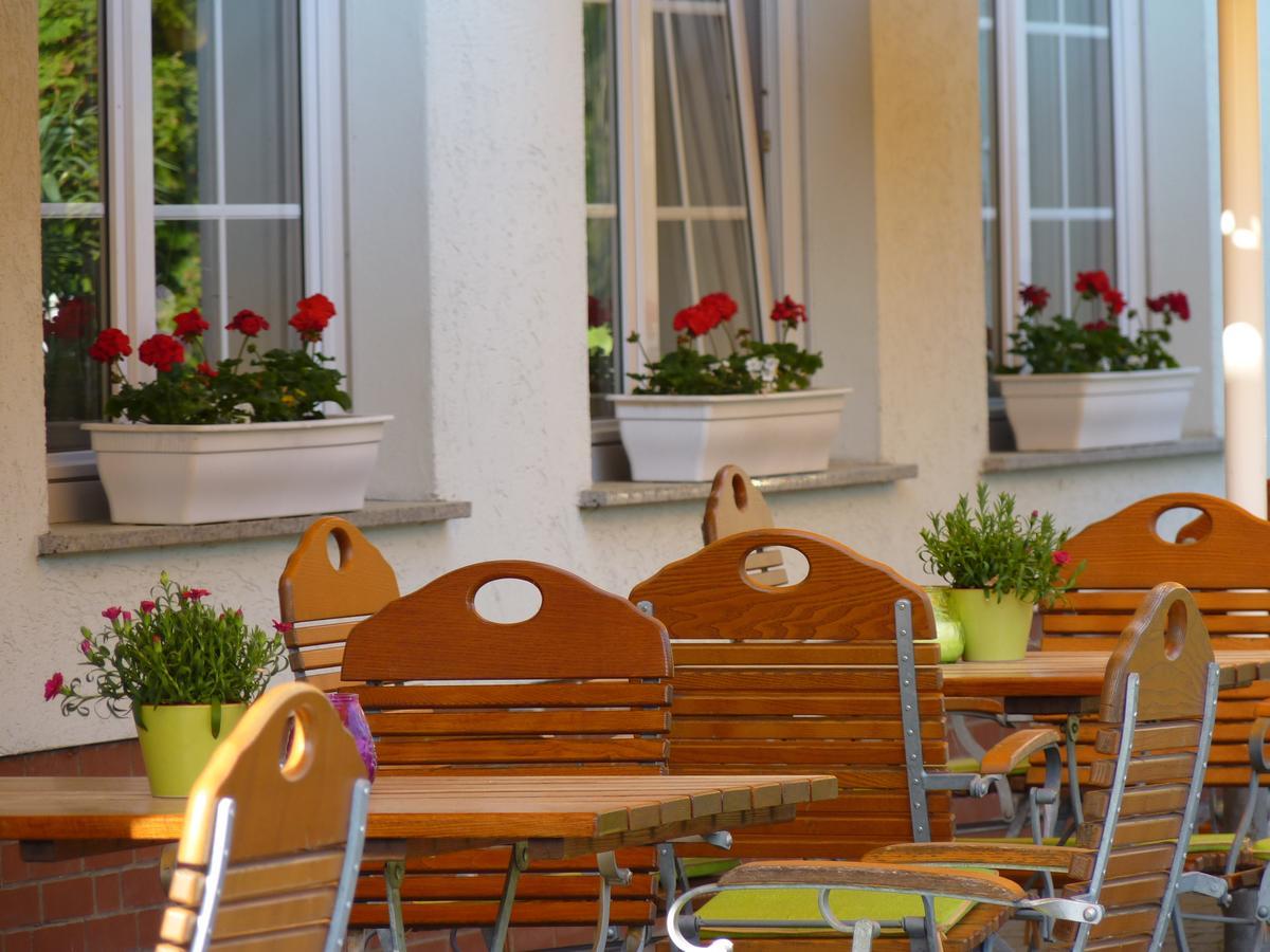 Hotel Am Meilenstein Dunkelforth ภายนอก รูปภาพ