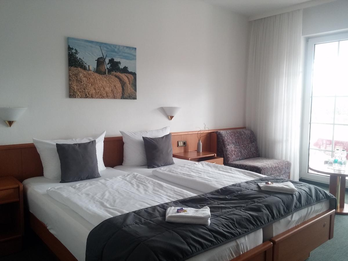 Hotel Am Meilenstein Dunkelforth ภายนอก รูปภาพ