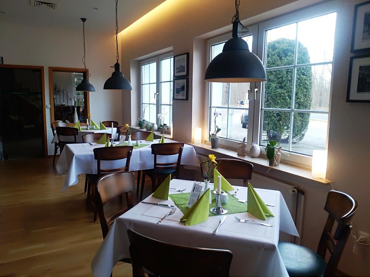 Hotel Am Meilenstein Dunkelforth ภายนอก รูปภาพ